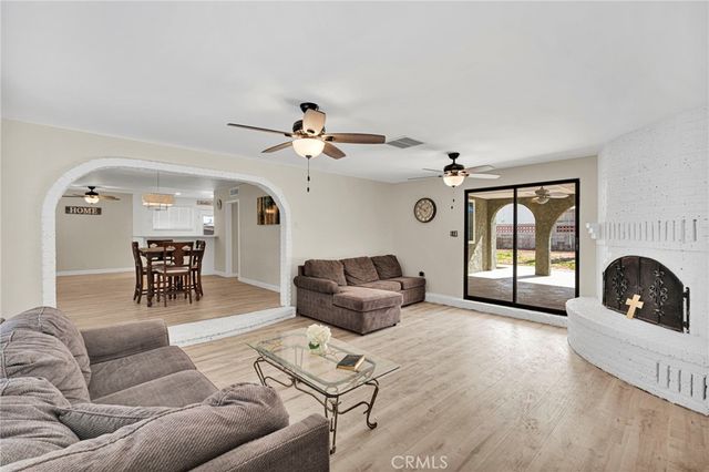 912 Kelly, Barstow, CA 92311