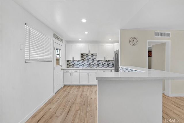 912 Kelly, Barstow, CA 92311