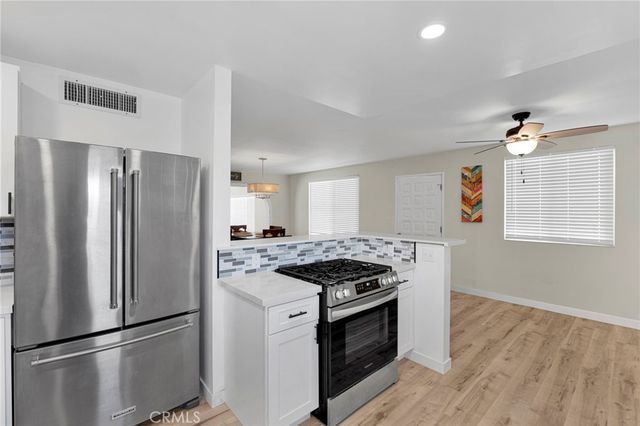 912 Kelly, Barstow, CA 92311