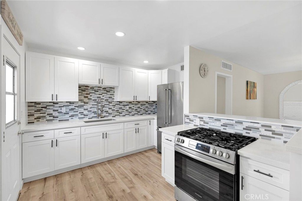 Image 17 of property listing at 912 Kelly, Barstow, CA 92311