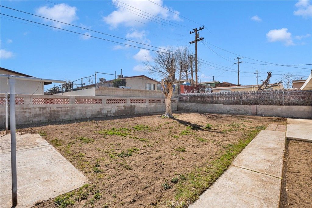 Image 30 of property listing at 912 Kelly, Barstow, CA 92311