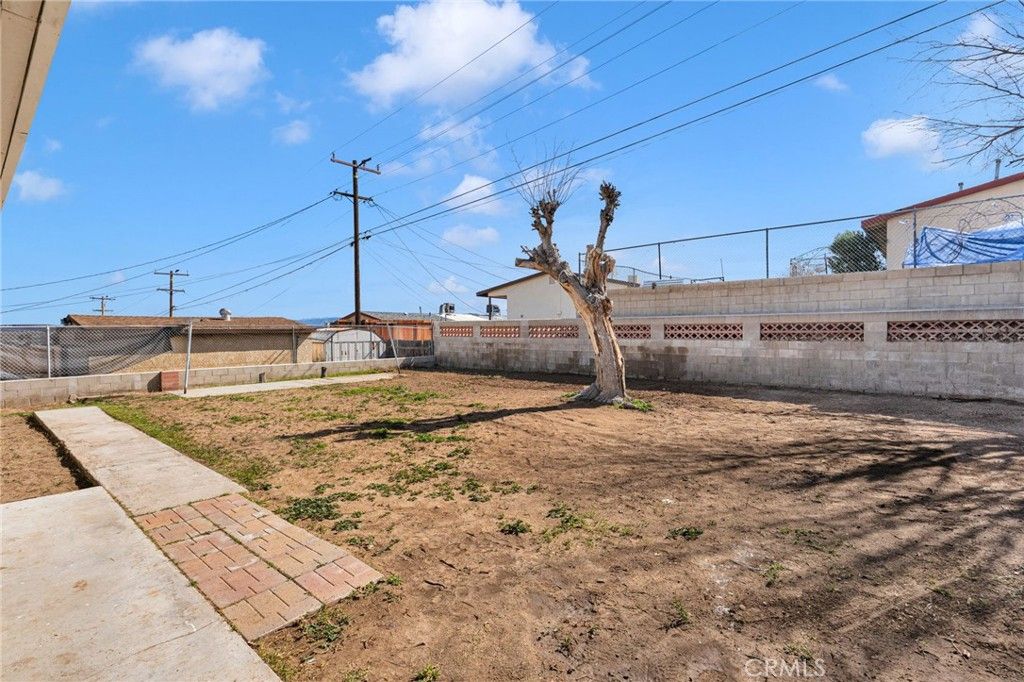 Image 31 of property listing at 912 Kelly, Barstow, CA 92311