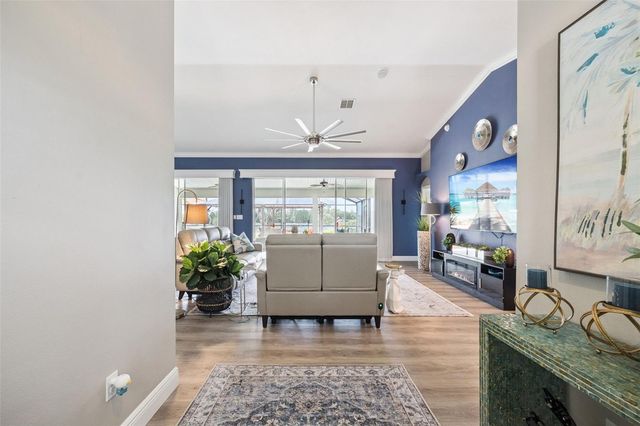4750 SAWGRASS LAKE CIR, Leesburg, FL 34748