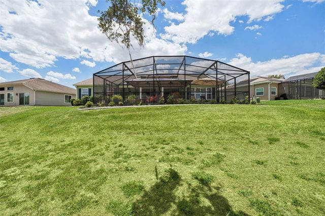 4750 SAWGRASS LAKE CIR, Leesburg, FL 34748