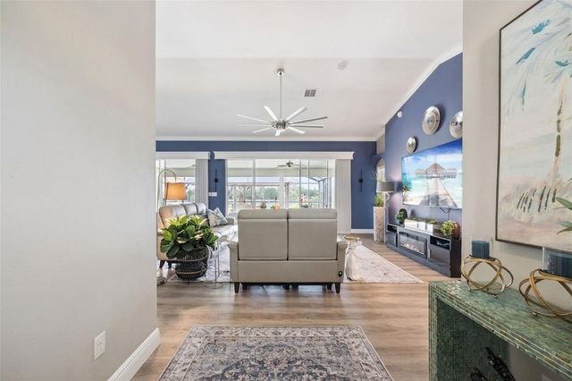 4750 SAWGRASS LAKE CIR, Leesburg, FL 34748