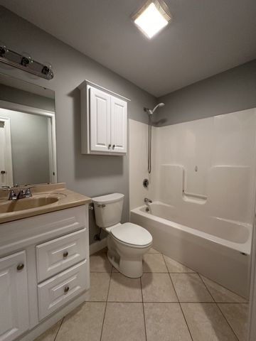 60 Pearl Street 304, Braintree, MA 02184