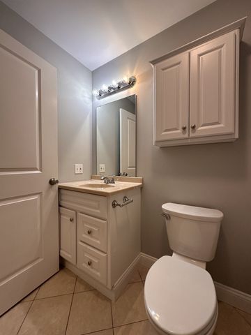 60 Pearl Street 304, Braintree, MA 02184