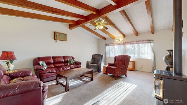 822 SE 12th Street, College Place, WA 99324