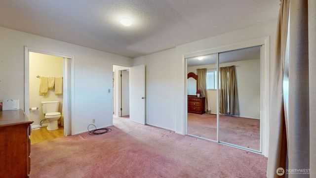 822 SE 12th Street, College Place, WA 99324