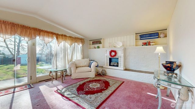 822 SE 12th Street, College Place, WA 99324