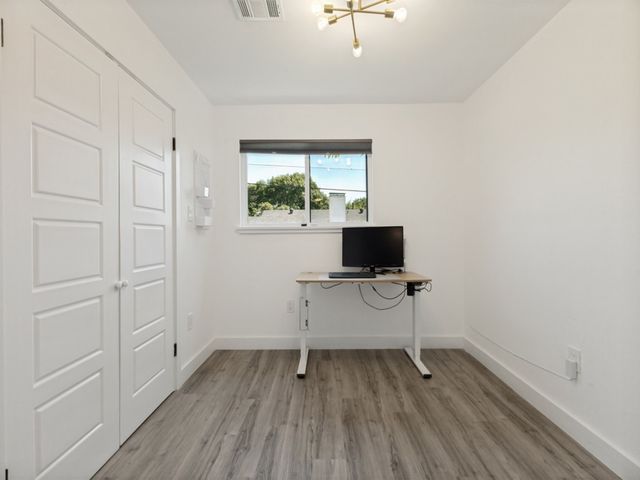 6716 Roundrock Road, Dallas, TX 75248