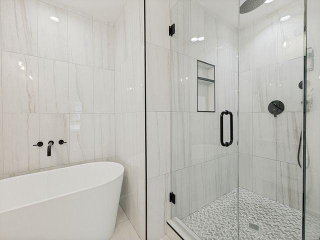 6716 Roundrock Road, Dallas, TX 75248