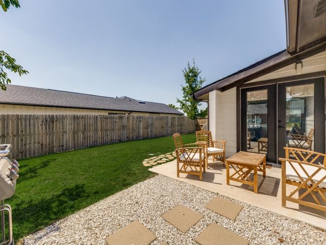 6716 Roundrock Road, Dallas, TX 75248