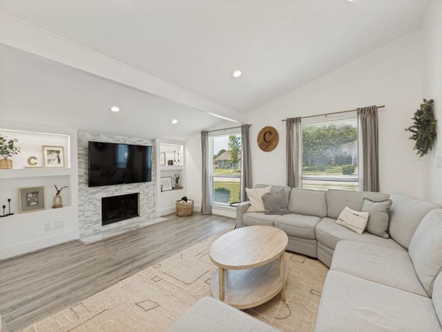 6716 Roundrock Road, Dallas, TX 75248