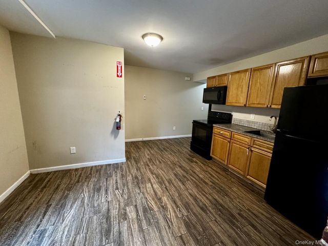 9 S Clinton Street B, Poughkeepsie, NY 12601