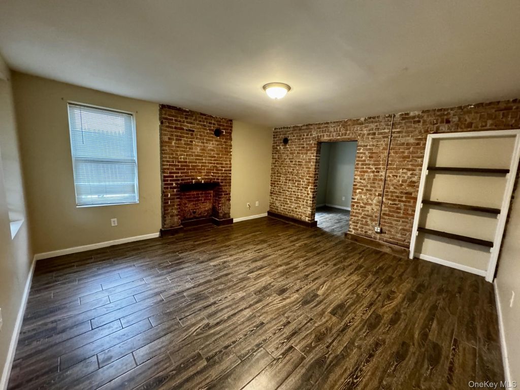 9 S Clinton Street B, Poughkeepsie, NY 12601