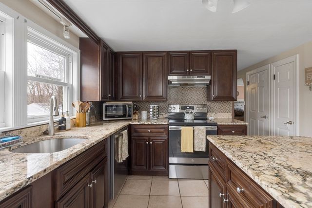 563 Pine St, Weymouth, MA 02190