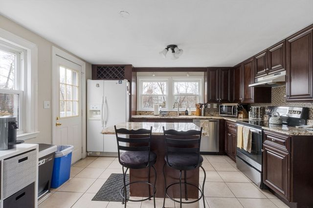 563 Pine St, Weymouth, MA 02190
