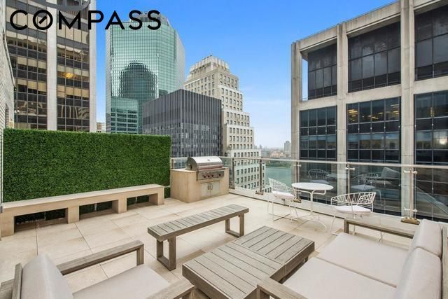 101 Wall St Apt 22A, New York City, NY 10005