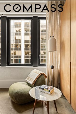 101 Wall St Apt 22A, New York City, NY 10005