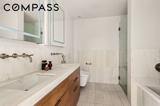 101 Wall St Apt 22A, New York City, NY 10005