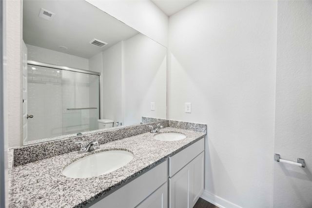 805 Clear Valley Lane, Dayton, TX 77535