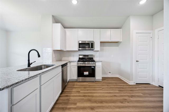 805 Clear Valley Lane, Dayton, TX 77535