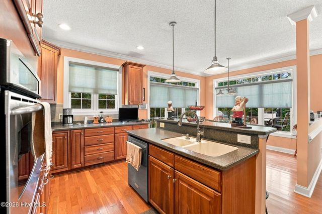 122 Beacon Ridge Drive, West End, NC 27376
