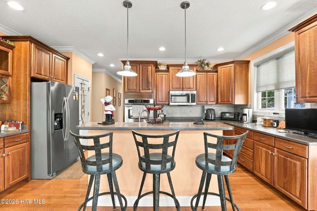 122 Beacon Ridge Drive, West End, NC 27376