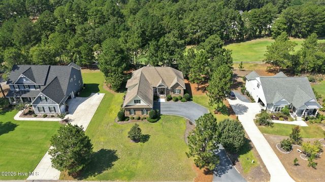 122 Beacon Ridge Drive, West End, NC 27376