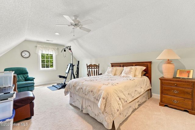 122 Beacon Ridge Drive, West End, NC 27376