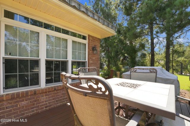 122 Beacon Ridge Drive, West End, NC 27376