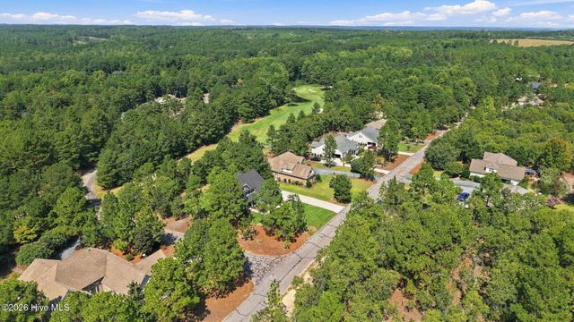 122 Beacon Ridge Drive, West End, NC 27376