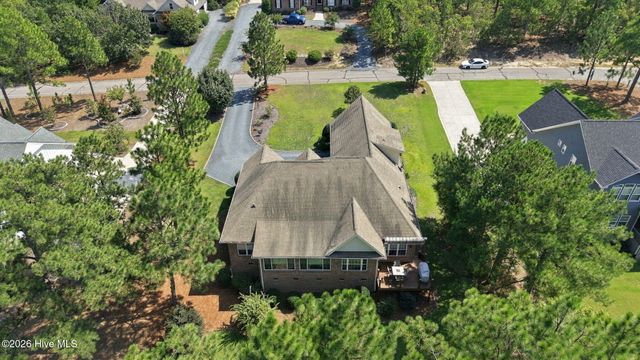 122 Beacon Ridge Drive, West End, NC 27376