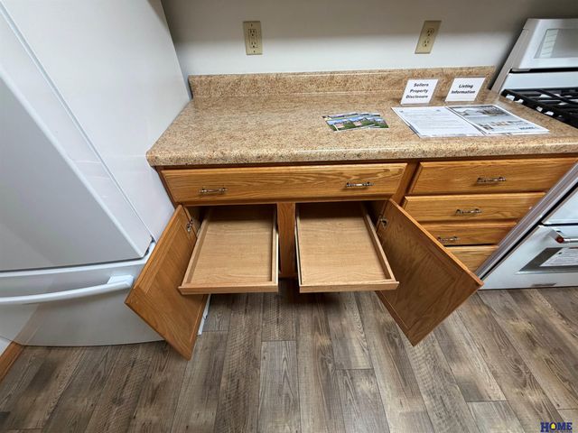 3300 S 83rd Street, Lincoln, NE 68506