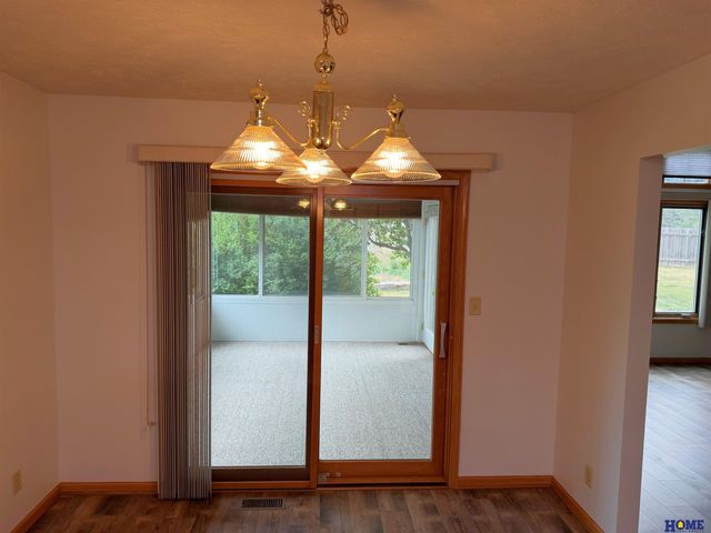 3300 S 83rd Street, Lincoln, NE 68506