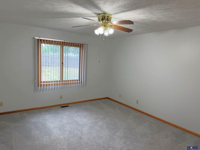3300 S 83rd Street, Lincoln, NE 68506