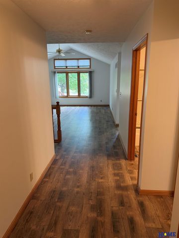 3300 S 83rd Street, Lincoln, NE 68506
