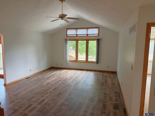 3300 S 83rd Street, Lincoln, NE 68506