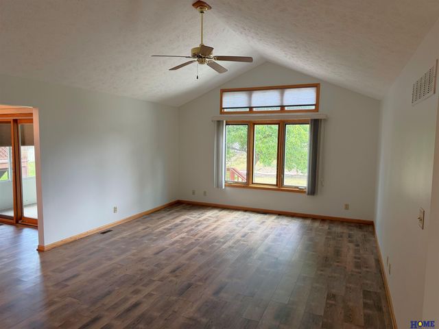 3300 S 83rd Street, Lincoln, NE 68506