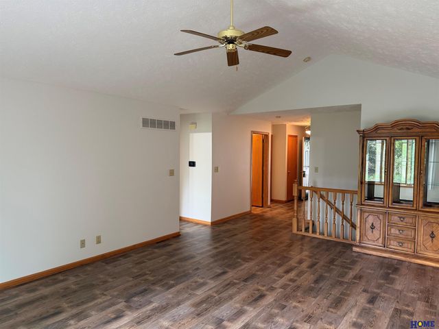 3300 S 83rd Street, Lincoln, NE 68506