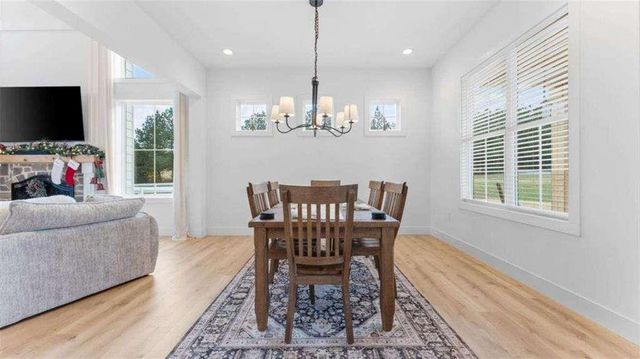 28 Ravenfield Road, Taylorsville, GA 30178