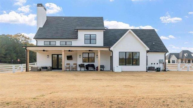 28 Ravenfield Road, Taylorsville, GA 30178