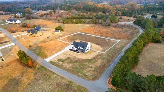 28 Ravenfield Road, Taylorsville, GA 30178