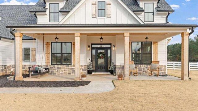 28 Ravenfield Road, Taylorsville, GA 30178