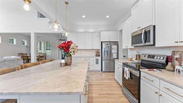 28 Ravenfield Road, Taylorsville, GA 30178