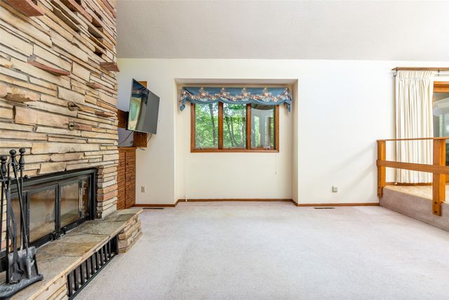 3923 Mathews Road, Ames, IA 50014