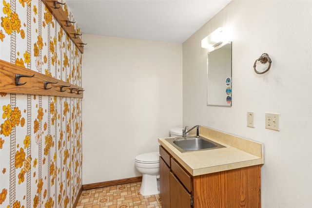 3923 Mathews Road, Ames, IA 50014