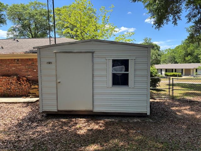 100 Harwood, Enterprise, AL 36330