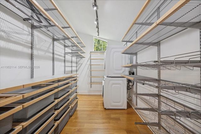 2910 Calusa St, Miami, FL 33133